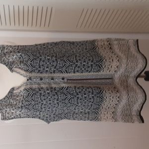 Liz Claiborne Sleeveless Top